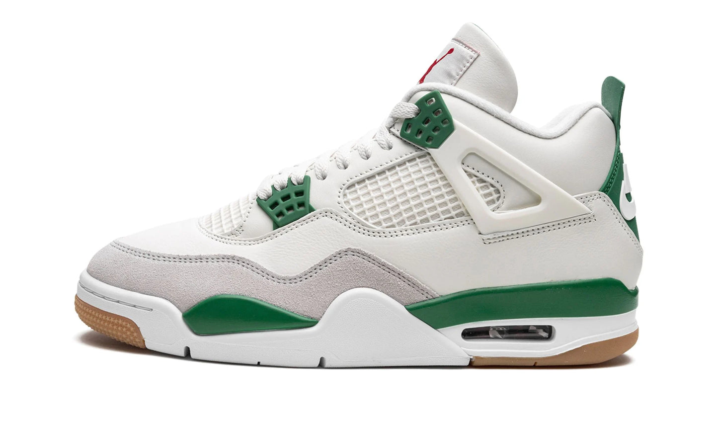 Air Jordan 4 'Retro Pine Green'